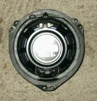 loudsp1.jpg (82228 octets)